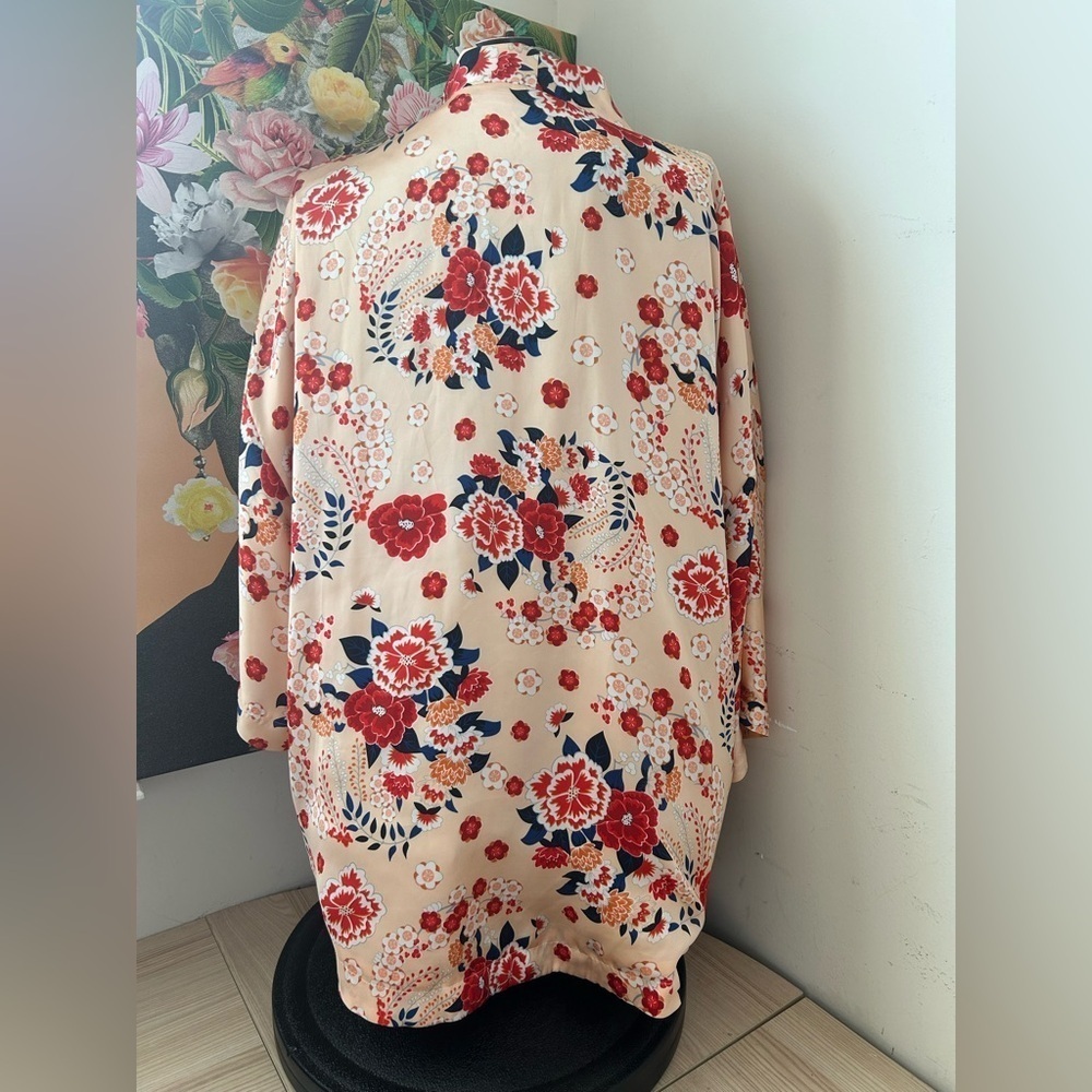 NWOT VIOLET+CLAIRE PEACH FLORAL KIMONO JACKET. STYLISH, POLISHED, GORGEOUS Sz.L - Picture 3 of 8